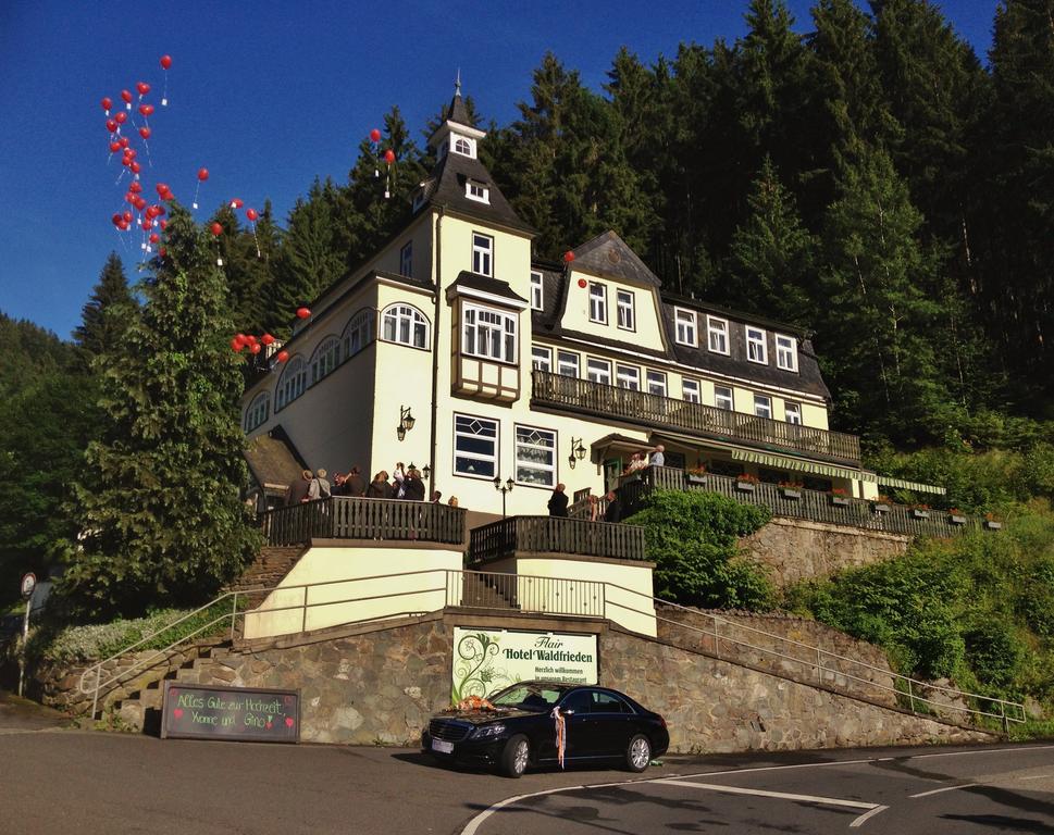 Flair-Hotel Waldfrieden Schwarzatal Exterior photo